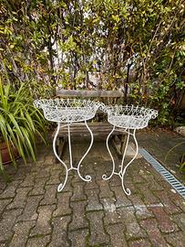 Porta vasi o oggetti in metallo