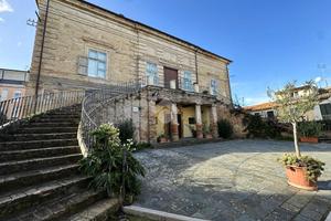 MULTILOCALE A VASTO