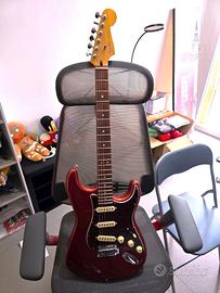 FENDER STRATOCASTER