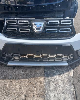 paraurto dacia sandero 2015 