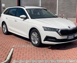 Skoda Octavia 2.0 TDI EVO SCR Wagon Executive