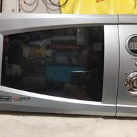 Microonde DeLonghi digitale perfetta tutto. 