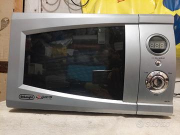 Microonde DeLonghi digitale perfetta tutto. 