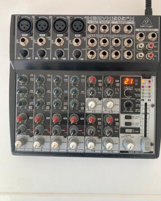 Beringher 1202fx mixer