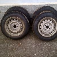 Gomme Panda  ; Gomme Focus  Michelin 205 55 16