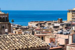 Indipendente vista mare