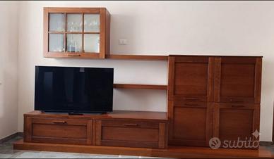 mobile sala in legno 