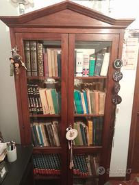 Mobile vetrina -cristalliera-libreria in arte pov.