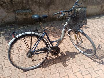 Bici da donna 28" Ruota e copertone  poster Nuovi