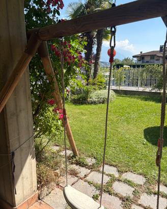 Altalena  doppia in legno