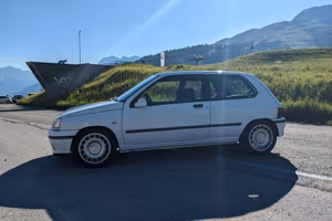 Renault Clio 1.8 16v 1993 CRS