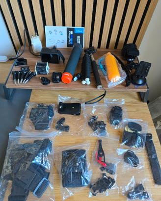 GoPro Hero 11 Black +2Batterie Originali+2 SanDisk