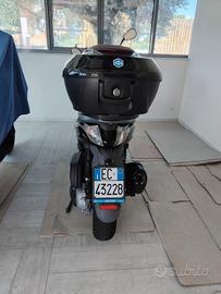 Piaggio Beverly 350