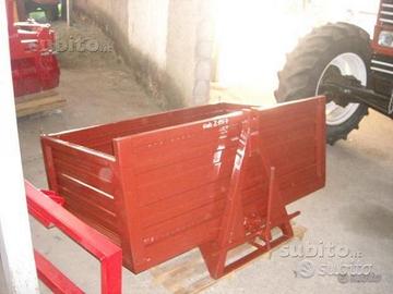 Cassone posteriore con attacco a tre punti