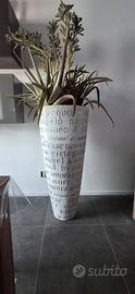 VASO ALTO CON SCRITTURA CON PIANTA TOP ELEGANCE