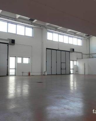 Immobile di 1420 m² con più di 5 locali a Campi Bi