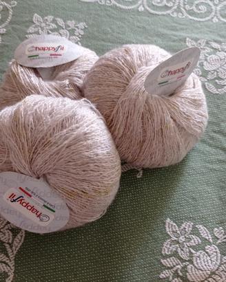 3 gomitoli nuovi di lana