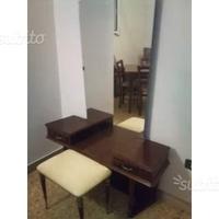 Pettiniera con puffo in pelle Restaurati