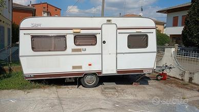 Roulotte FENDT Joker 450 S, 5 posti
