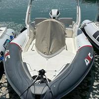 Gommone Honda 4XC H7 con motore Honda BF 250 XDU