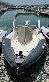 Gommone Honda 4XC H7 con motore Honda BF 250 XDU