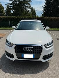 Audi Q3 2.0 TDI - 4X4 - TETTO - 12 MESI DI GARANZI