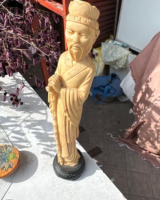 Statuetta cinese in finto avorio
