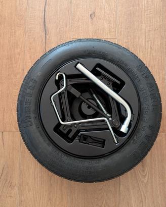 Ruotino di scorta Pirelli + kit cric