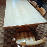 tavolo e 4 sedie in pino massiccio