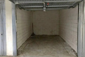 Garage 17 mq calenzano