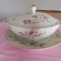 zuppiera vintage con piatto di portata