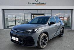 Volkswagen Tiguan 2.0 tdi R-Line 150cv dsg Con NAV