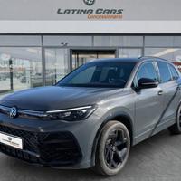 Volkswagen Tiguan 2.0 tdi R-Line 150cv dsg Con NAV