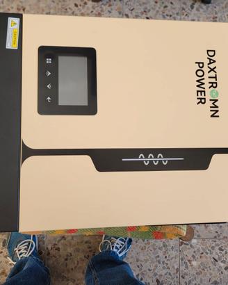 Inverter ibrido 10kw con difetto