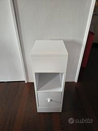 COMODINO BIANCO CON CASSETTO