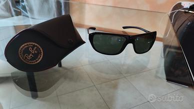 occhiali da sole avvolgenti rayban 