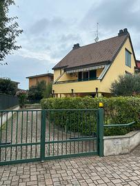 Fronte Villa