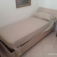 Letto a castello e Lettino singolo senza rete come