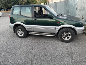 Nissan Terranno 