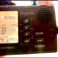 ACCORDATORE , METRONOMO e GENERATORE Sonoro