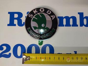 Borchia-Fregio-Stemma Skoda 1U0853621C (orig)