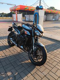 STREET TRIPLE 765 RS 2024 + ACCESSORI