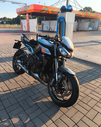 STREET TRIPLE 765 RS 2024 + ACCESSORI