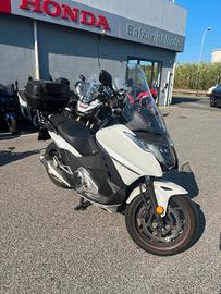 Honda Integra 750 SPORT