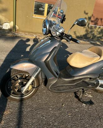 Piaggio beverly 500