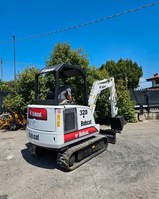 E249-Escavatore Bobcat 328 28 q