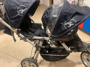 Passeggino gemellare