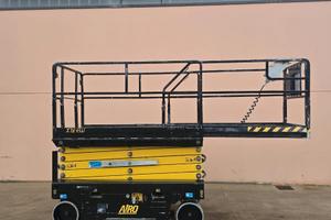 Piattaforma Aerea  a Pantografo 12 metri