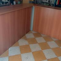 Bancone Modulare  con scrivania In legno 