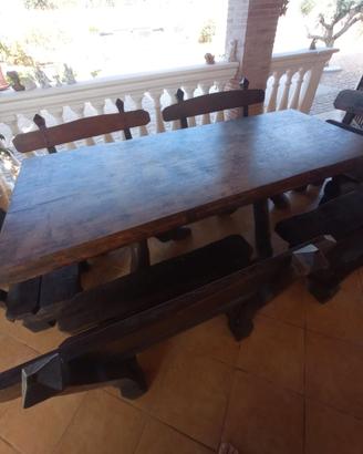 tavolo in legno per veranda